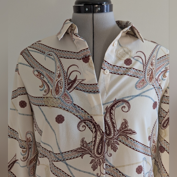 Vintage Inspired H&M Button Down Blouse SMALL Size 2 Paisley Chain Medallion - Picture 4 of 8